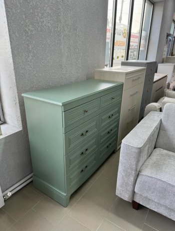 Комод 8 ящиков Лорето, зеленый самшит (БМ) в Кировграде - kirovgrad.mebel-e96.ru